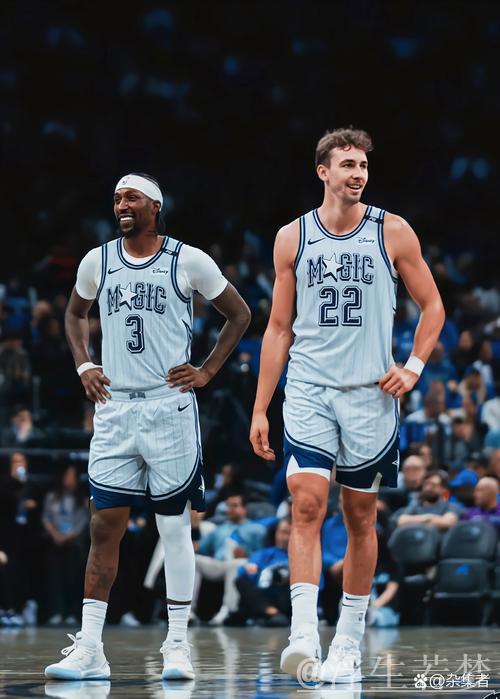 “班凯罗砍下33+18+8 小瓦格纳添27分 魔术力克奇才”