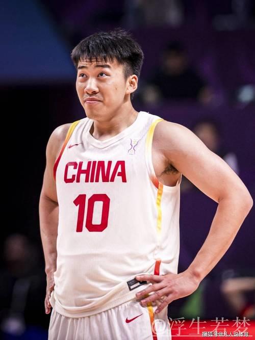 锋线新秀初登场 王俊杰成中国男篮新期待 锋线新秀初登场 王俊杰成中国男篮新期待